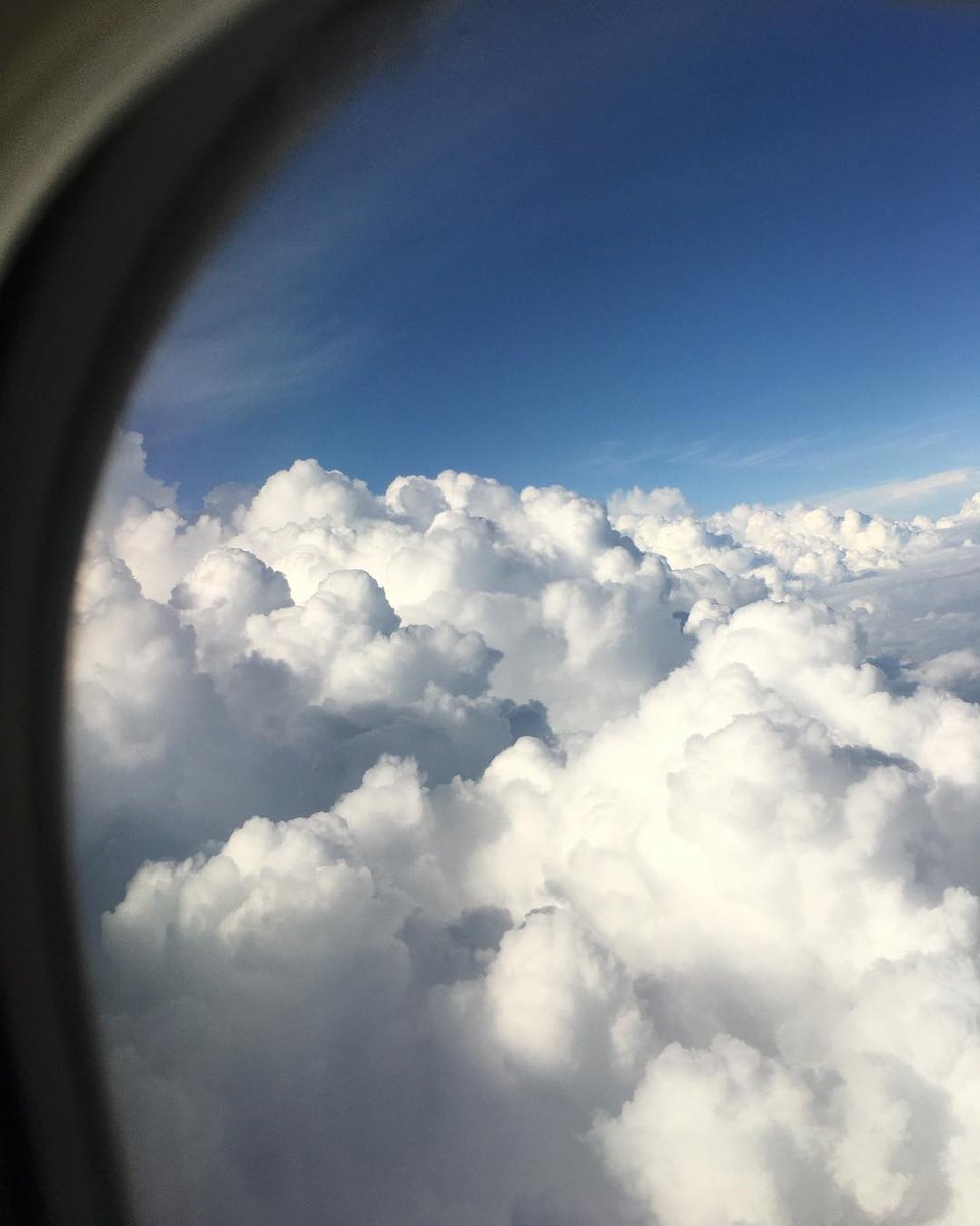 gizayra's tweet photo. Above the clouds, beyond the ordinary. https://t.co/sDuu97UYNZ