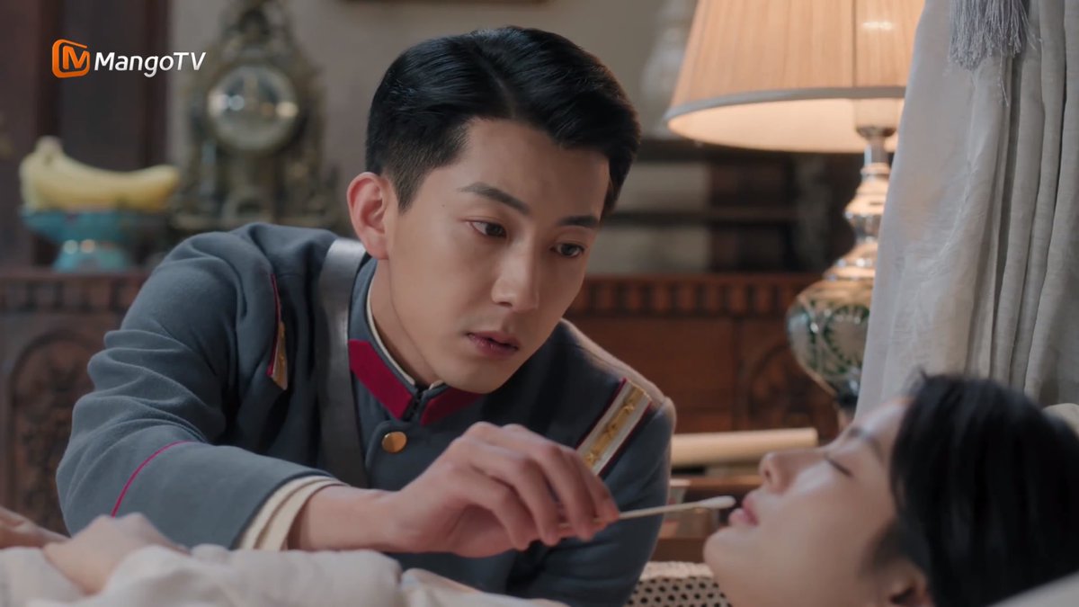 cheezzle's tweet photo. he loves her in silence, this is so sad💔💔

#TheLamentOfAutumn
#TheLamentOfAutumnEp22 https://t.co/H2l6HTaBkn