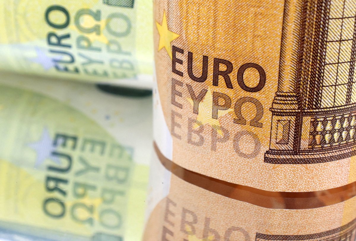 Breakingviews's tweet photo. Guest view: EU tokenisation drive depends on scale - https://t.co/kynZTwGJlo https://t.co/neP9L77TU6