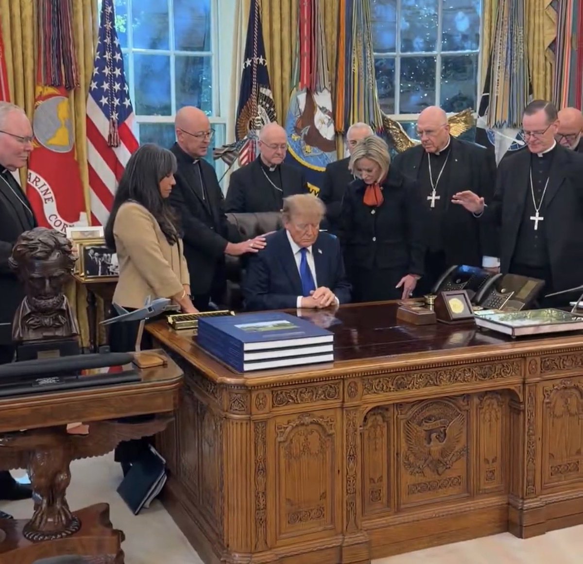 DCDrainoctr's tweet photo. Jesus Christ saved President Trump so that Trump could SAVE America https://t.co/Q8yR1DA8rw