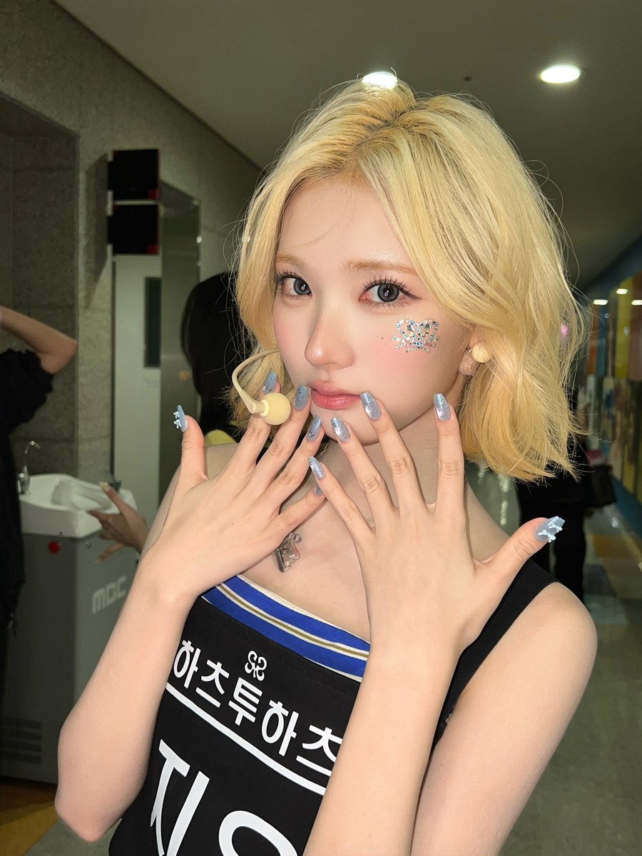 _jiwoo_archive's tweet photo. https://t.co/y72UzEAwdR