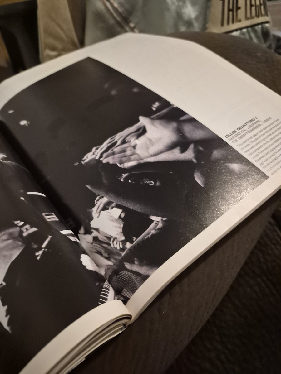 marnieispunk's tweet photo. Shooting stars part 2 Q magazine Oasis 10 years of rock n roll mayhem https://t.co/I9NPZmOZvO