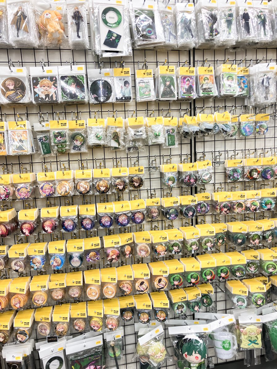 kbike_dougakan's tweet photo. 【K-BOOKS池袋｜🎼 #SIXFONIA 周边专区】✨

在东京寻找SIXFONIA周边吗？

本店有售以下商品：
▸ 徽章
▸ 亚克力立牌
▸ 集换式卡牌
▸ 小卡
▸ 写真（Bromide）
▸ 手办
▸ 钥匙扣
▸ 其他周边商品

店内还有丰富的SIXFONIA周边商品，欢迎前来选购！

来到池袋时，欢迎到K-BOOKS逛逛！🎉

📍东京・池袋
https://t.co/0sUil8C9fw

#SIXFONIA #KBOOKS #池袋 #东京