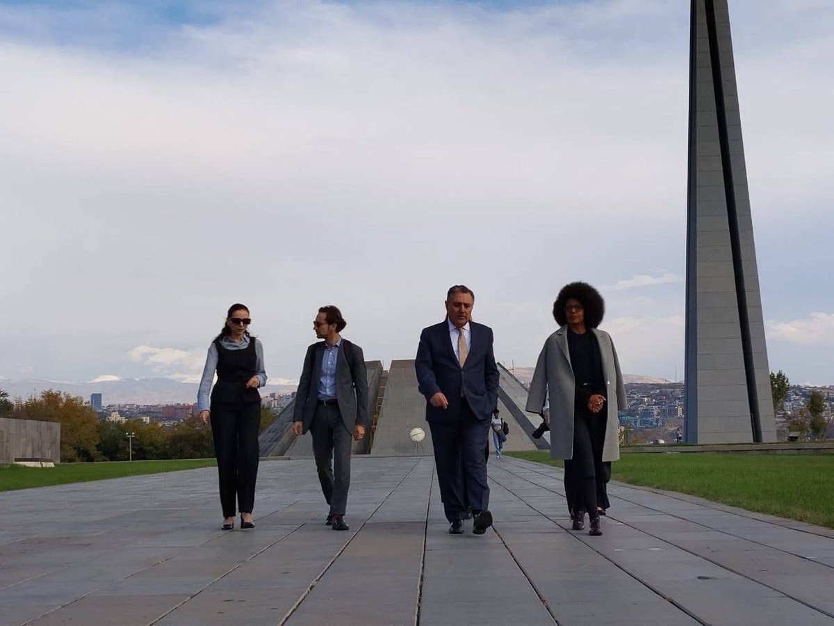 lio___m's tweet photo. Audrey Pulvar, Deputy Mayor of Paris in charge of International and European Relations and the Francophonie, and Deputy Delegate General for International Relations Benoît Herzbrun visited the #ArmenianGenocide Memorial in Yerevan on October 22. https://t.co/TkxjCoSJ7y