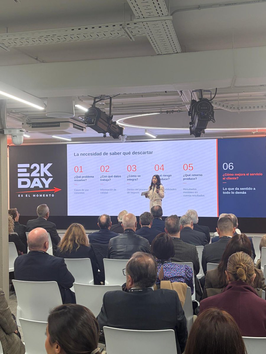 Fecorcorredores's tweet photo. Ayer acompañamos a @e2kglobal , Asociación Miembro de FECOR, en una nueva edición de #E2KDAY, celebrada en Madrid bajo el lema «Es el momento».
Nuestro presidente, Alberto Ocarranza, y nuestra directora gerente, Cristina Serrano, disfrutaron de esta jornada. ¡Enhorabuena, E2K! 💙 https://t.co/g9LmrB8K3B