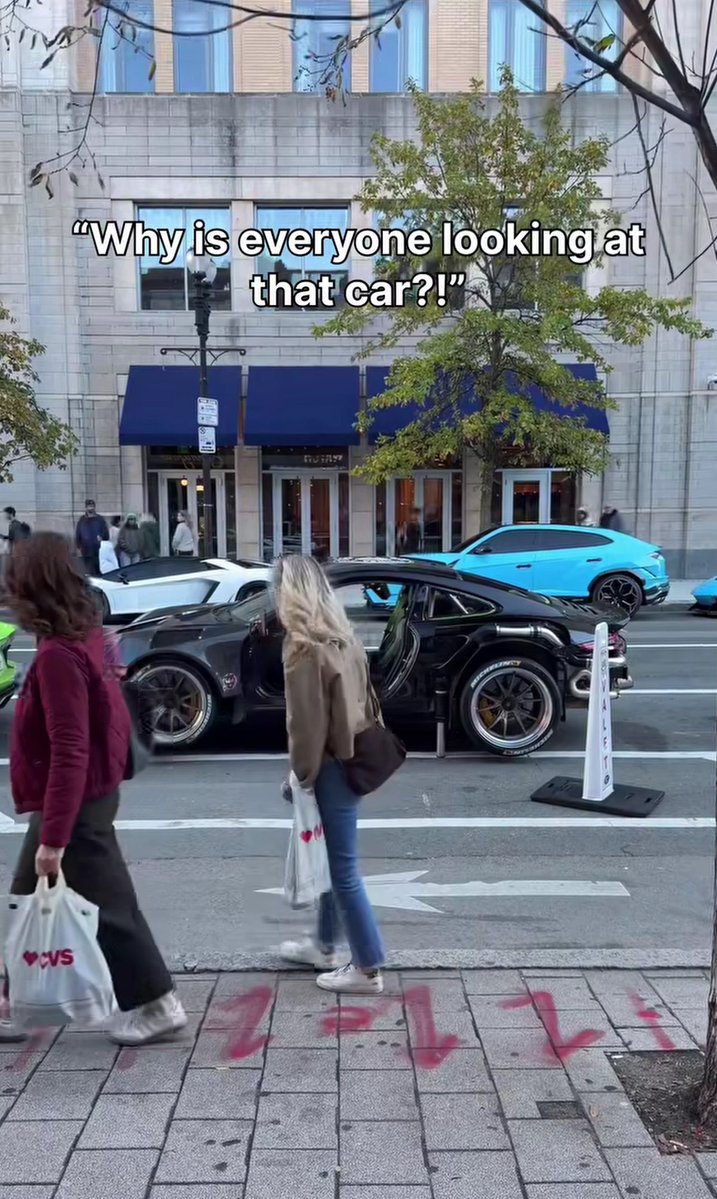 proxy63s's tweet photo. All eyes on this particular car https://t.co/6eCkmyhj3C