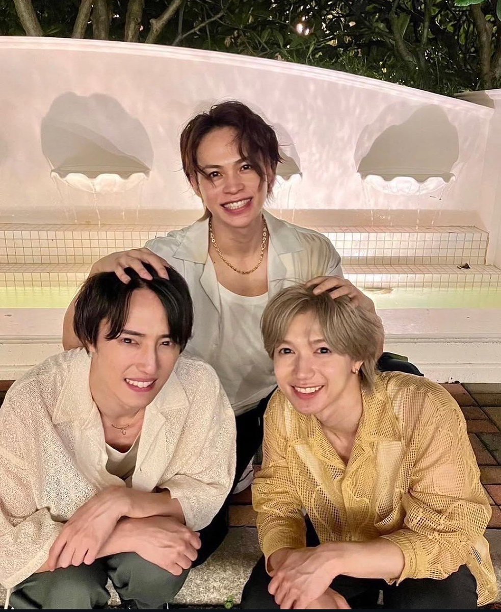 CosmosPearl's tweet photo. のえしめのお二人が急遽呼ばれたのは何するカトゥーンですね☺️
あの時はありがとうございます😊
←中丸くんのインスタより。
→上田くんのインスタ(ちなみにこの後2人は倒されます🤣) https://t.co/GfSuOKhZvR