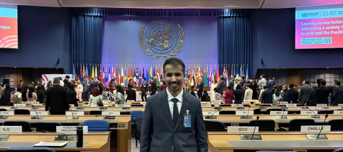 UNVolunteers's tweet photo. 1.7+ million people in #SaudiArabia 🇸🇦 are registered volunteers.

And Saudi skills go global too.

Funded by @MEPSaudi, UN Volunteer Mutlaq brings youth voices into @UNESCAP in Thailand🇹🇭 and Abdullah works on AI safety with @UNDPtech in Singapore🇸🇬.

https://t.co/uNEusN9Rjh https://t.co/VDdm1FtT3k