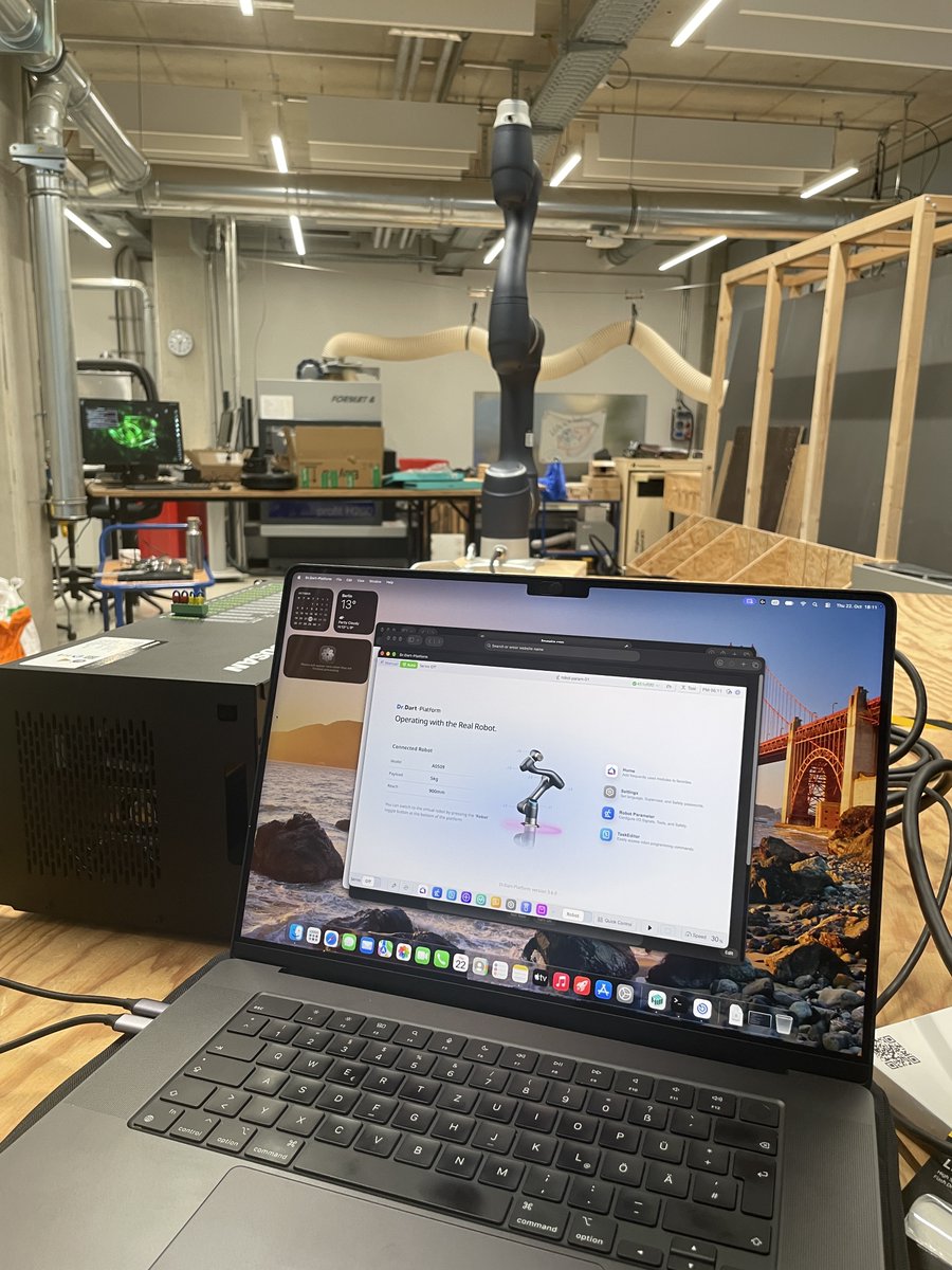 peaq's tweet photo. Day 1 of robo.innovate Hackathon 2026 is live 🇩🇪

First up, our team set up a Doosan robot for the hackers

@NVIDIARobotics. @Universal_Robot. @NEURARobotics. Doosan. @peaq. https://t.co/Ze1K5oUoZo