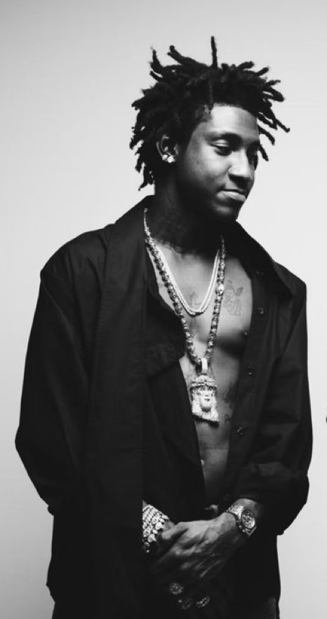 abazwhyllzz's tweet photo. New shallipopi musics to our ears❤️ https://t.co/UPX2orIewg