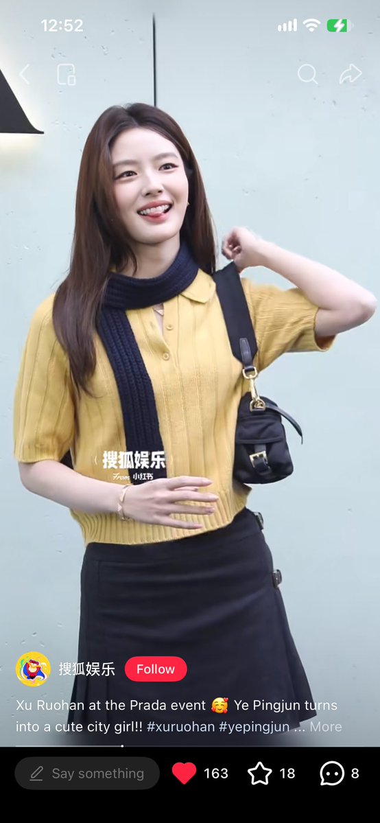hanpian_lingruo's tweet photo. srsly, xixi x PRADA are always worth the anticipation 😍 look how gorgeous this beauty is 💕

and so glad hanpian came to support 💗

thanks xhs op for the vid and photos 🙇🏻‍♀️

#XuRuohan #XuRuohanxPRADA https://t.co/wGxklSQU7r