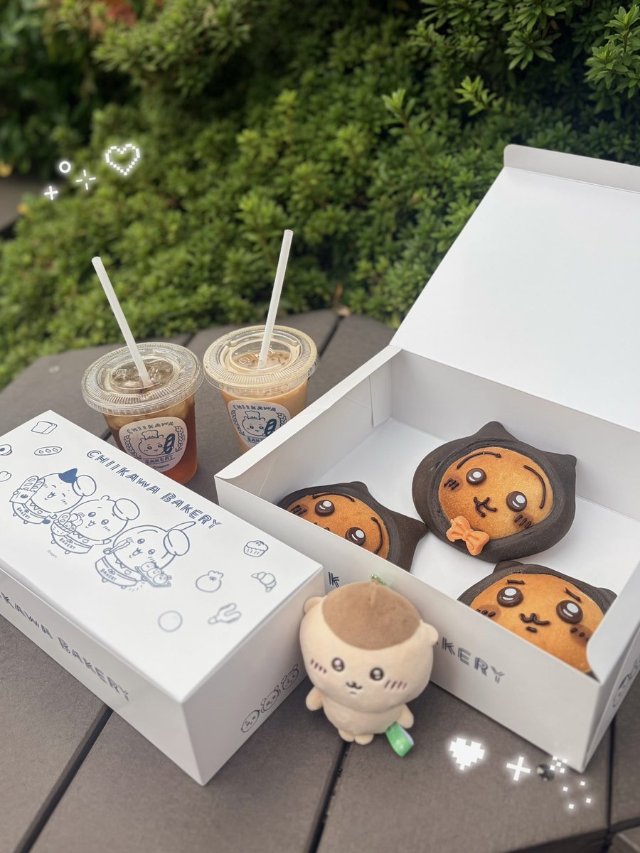 nako_lovepani's tweet photo. ちいかわベーカリー🍞✩.*˚
黒猫になってて可愛かったฅ ˆ.  ̫.ˆ ฅ https://t.co/4Zth8VwYDM