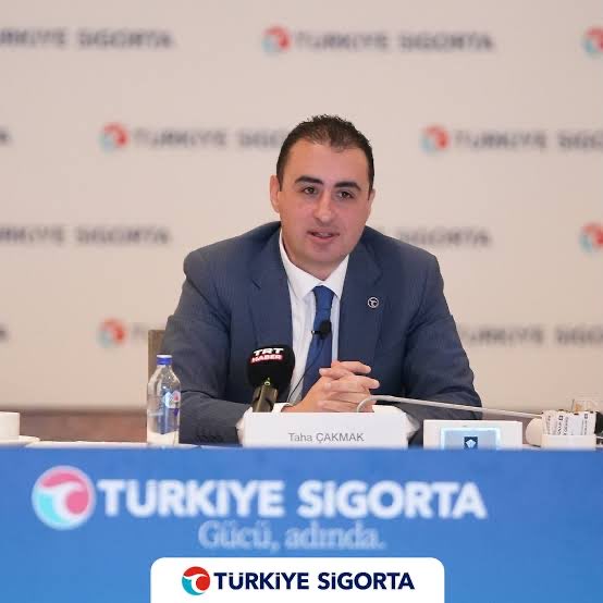 gurkanhacir's tweet photo. 🔴 SON DAKİKA! 

Türkiye Sigorta Genel Müdürü Taha Çakmak Fon soruşturması kapsamında gözaltına alındı. https://t.co/Q5F2n7S7ps