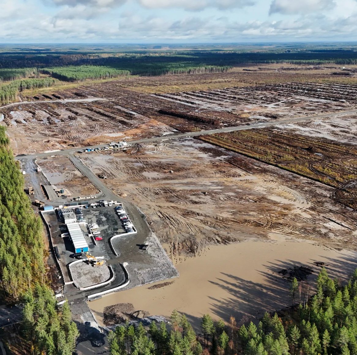 spect_only's tweet photo. Google has illegally chopped down approximately 250,000 trees in northern Finland to build a data center, triggering widespread nationwide protests. https://t.co/hOzvfptgzo