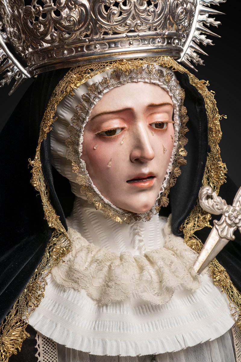 ElMayorDolor's tweet photo. TITULARES | Santa María de la Encarnación Dolorosa luce vestida de luto ante la cercanía de la conmemoración de todos los fieles difuntos.

📷 @xiscopol05 https://t.co/P8zfwd9Ej2