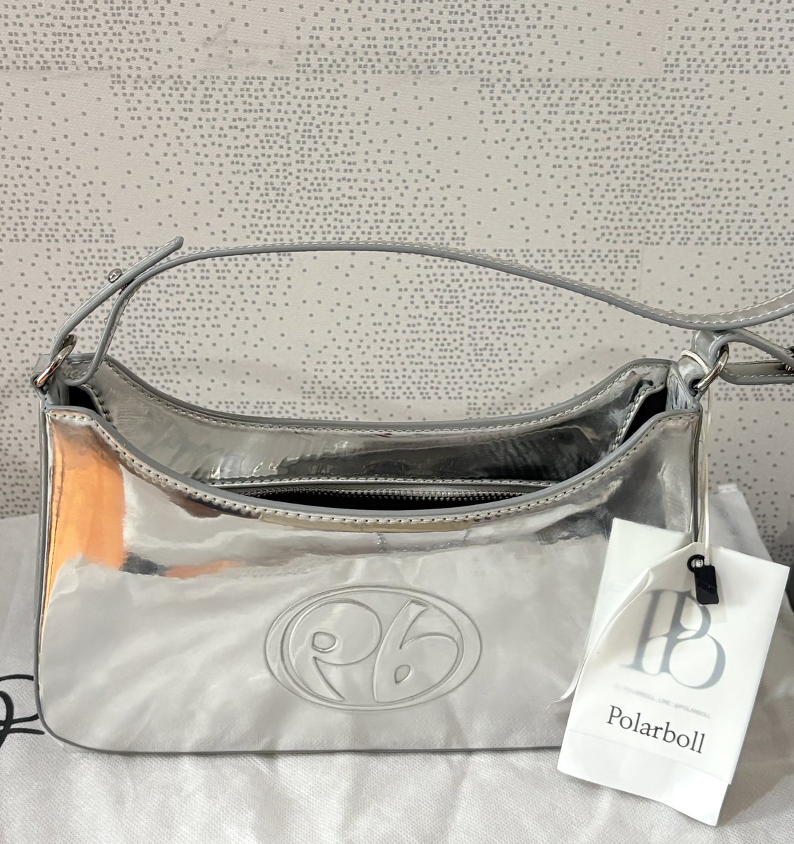 xpz178's tweet photo. Polarboll
👛 Ivory สภาพใช้งาน 150฿
👛 Silver 250฿ #กระเป๋ามือ��อง #ส่งต่อกระเป๋า #ส่งต่อกระเป๋ามือ2 #กระเป๋ามือสองสภาพดี #ส่งต่อเสื้อผ้ามือสอง #ส่งต่อเสื้อผ้ามือ2 #polarboll #atreasurebox https://t.co/pdn4m5crQr