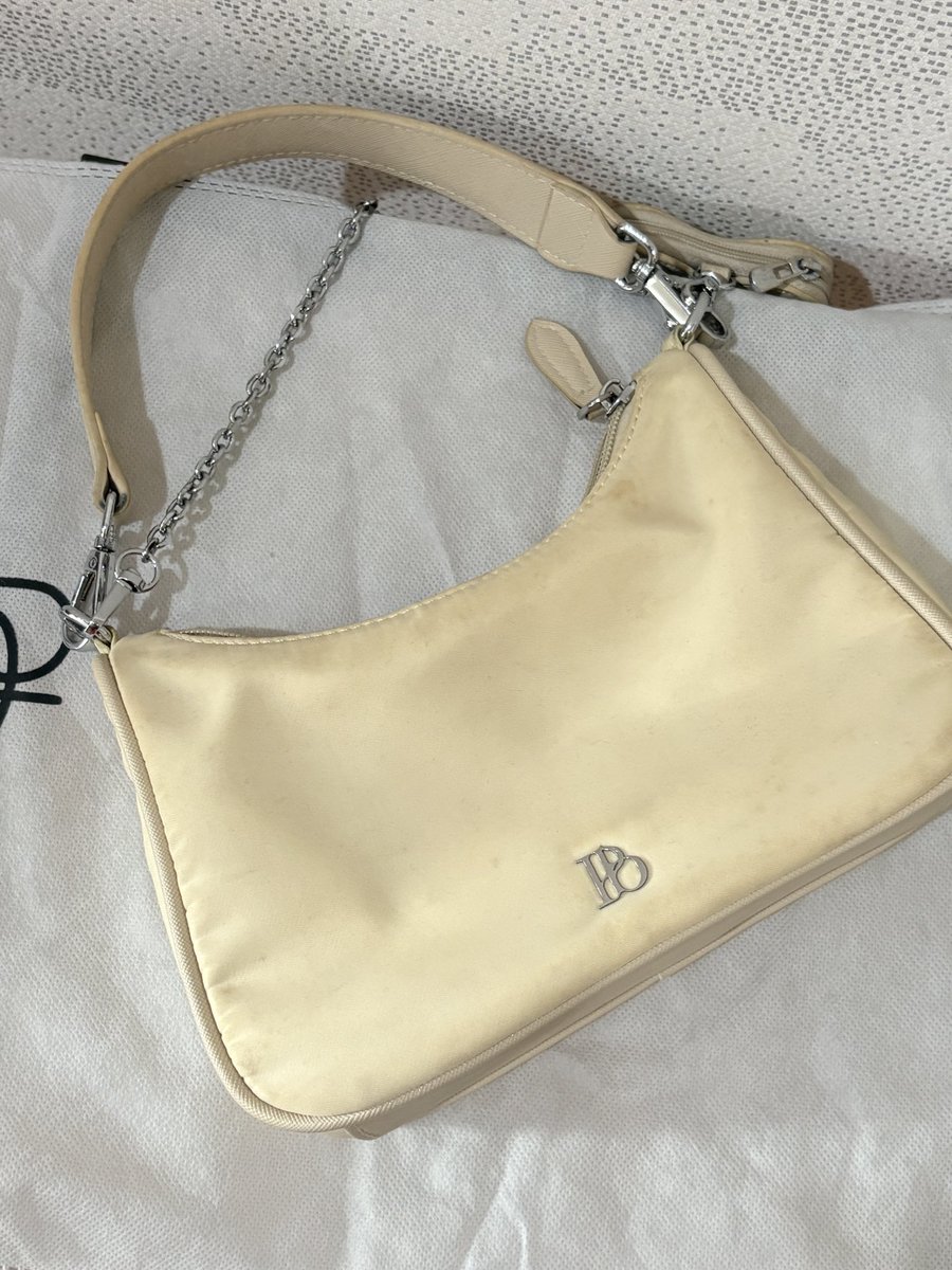 xpz178's tweet photo. Polarboll
👛 Ivory สภาพใช้งาน 150฿
👛 Silver 250฿ #กระเป๋ามือ��อง #ส่งต่อกระเป๋า #ส่งต่อกระเป๋ามือ2 #กระเป๋ามือสองสภาพดี #ส่งต่อเสื้อผ้ามือสอง #ส่งต่อเสื้อผ้ามือ2 #polarboll #atreasurebox https://t.co/pdn4m5crQr