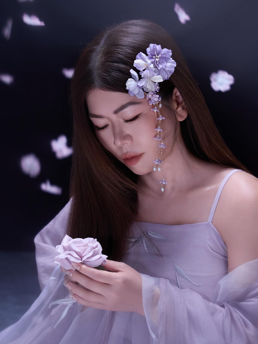 Taynna_'s tweet photo. 追逐月光，捕捉花瓣。深圳的浪漫，藏在每一帧光影里。 https://t.co/JDqteB9mYz