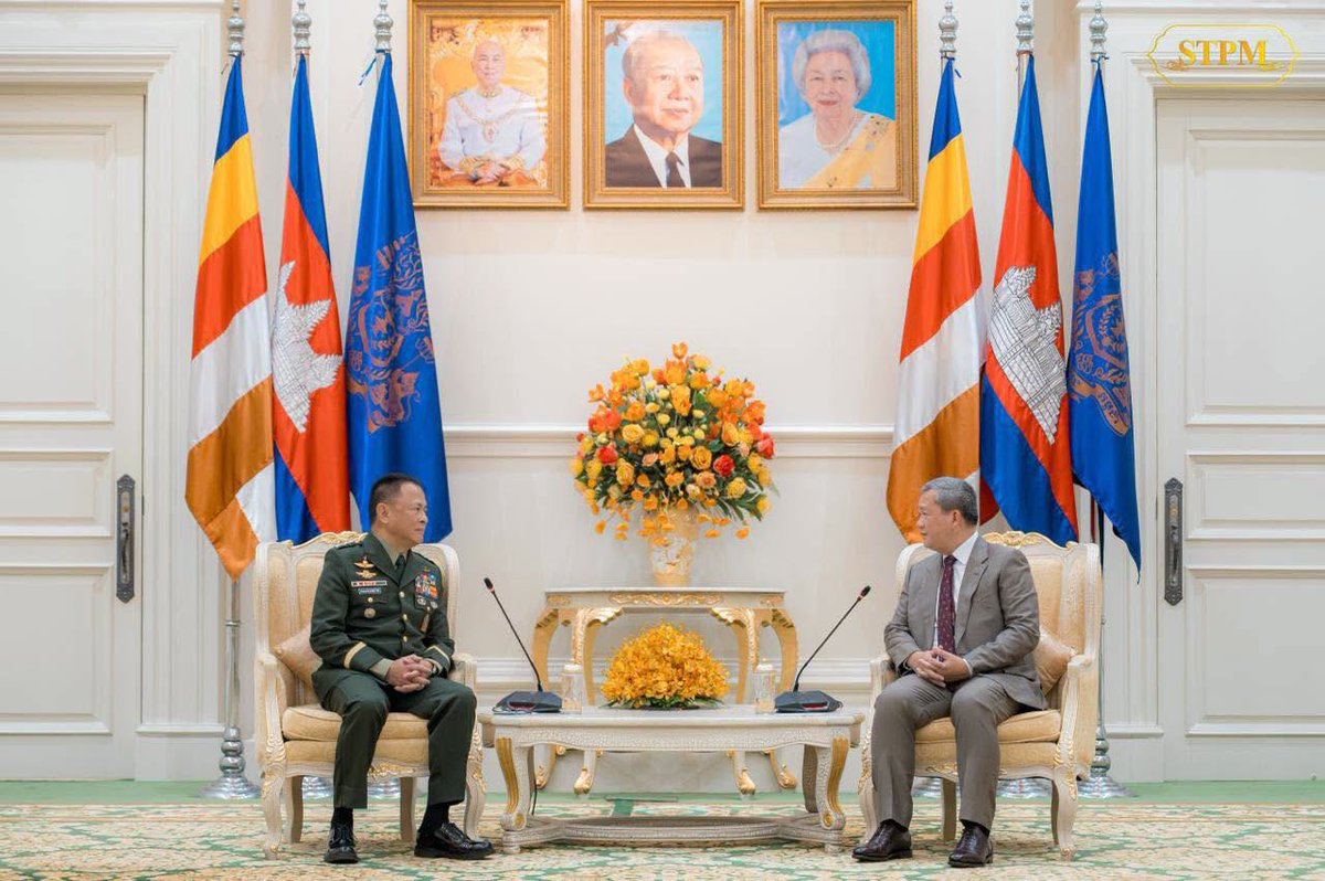 TeamAFP's tweet photo. AFP Chief of Staff Engages Cambodian Leadership on Regional Stability

Armed Forces of the Philippines (AFP) Chief of Staff General Antonio G. Nafarrete led an AFP delegation to Cambodia and Thailand from October 19 to 22, 2026, to engage with senior government and military officials and reaffirm the Philippines’ support for the ASEAN Observer Team (AOT) amid the Cambodia–Thailand border situation.

During the visit to Cambodia, General Nafarrete met with Prime Minister Hun Manet, Deputy Prime Minister and Minister of National Defence General Tea Seiha, and General Vong Pisen, Commander-in-Chief of the Royal Cambodian Armed Forces. These engagements provided opportunities to discuss developments related to the border situation and underscore the importance of continued dialogue and regional cooperation.

Through its participation in the AOT mission, the AFP supports the Philippines’ commitment to ASEAN cooperation, regional stability, and the peaceful resolution of disputes. This engagement reflects the country’s contribution to regional peace and security, while the AFP remains steadfast in its primary mandate to defend Philippine sovereignty and protect the Filipino people.

Photo courtesy of the Ministry of National Defence of the Kingdom of Cambodia and the Official Facebook Page of Cambodian Prime Minister Hun Manet

#AFPyoucanTRUST
#OneAFPOnePhilippines
#StrongAFPStrongPhilippines
#OurSeasOurRightsOurFuture
#MatatagNaSandigan 🫡🇵🇭