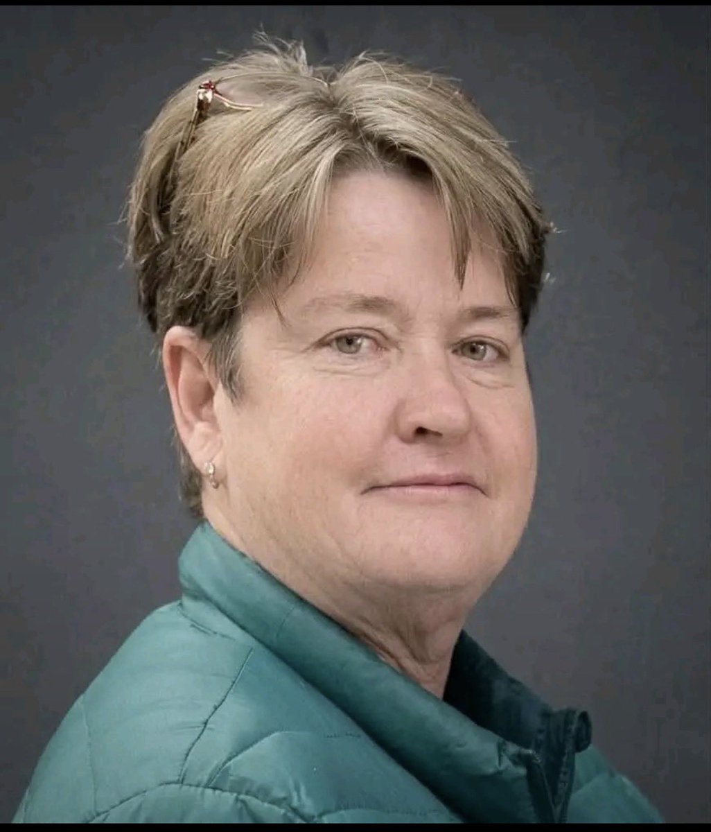 ManziniZungu_'s tweet photo. Ennice Nortman. Crime Intelligence. On duty. Walking across a mall driveway in Lichtenburg when Akilesh Gupta Army aged man in the country illegally floored a BMW and ran her down. Drove over her. Left her there. She was 53yrs old.
This isn’t an accident. This is what happens when Home Affairs and Leon Schreiber. DA minister imports people it can’t vet, can’t track, and won’t deport. Home Affairs built this. Schreiber’s open-door policy put that BMW on that road. Every unchecked asylum claim, every ignored deportation order, every border post that’s a suggestion that’s her blood.
They’ll call it a tragedy. It’s not. It’s a bill coming due. Justice for Ennice. Deport Gupta. Fire the people who let him in. Now. Home Affairs and its DA minister have blood on their hands….