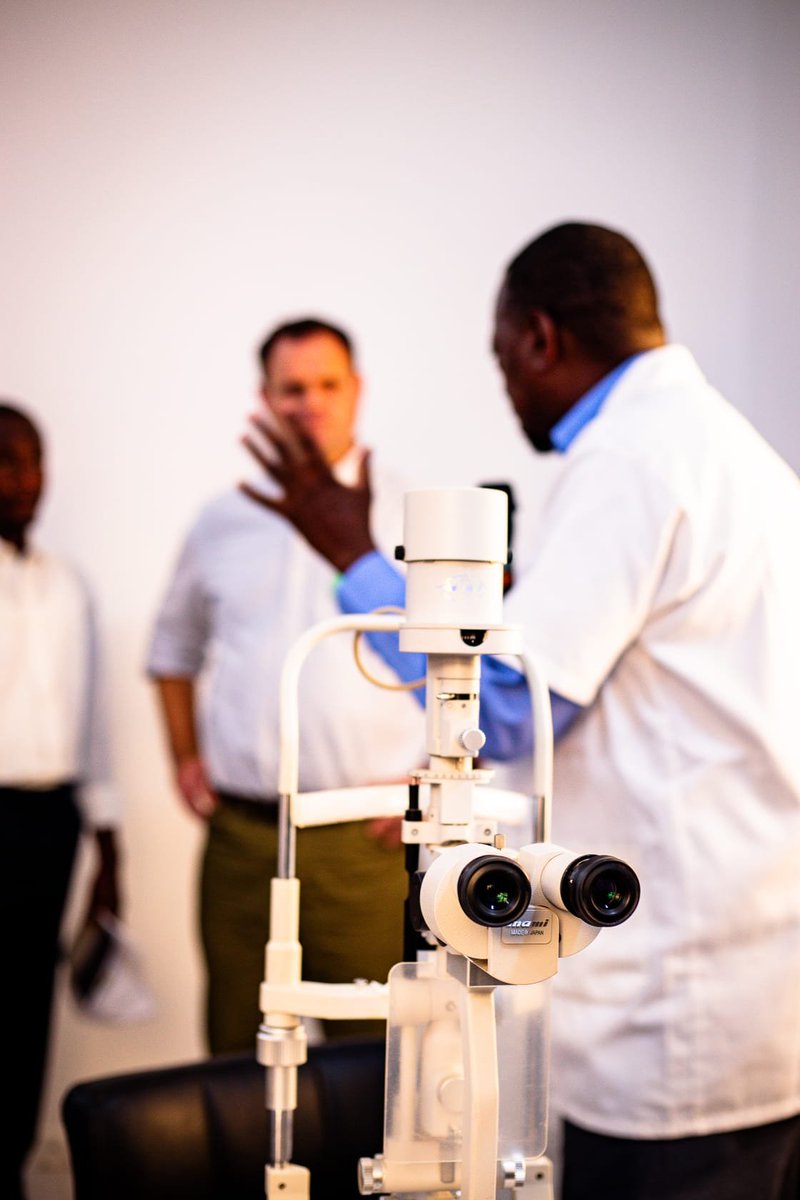 nealerichmond's tweet photo. Access to timely eye care can mean the difference between sight and blindness. Thanks to Sightsavers, the Senegalese Government and Irish Aid, trachoma has been eliminated in Senegal. Proud to open a new eye clinic in Bambey. 🇮🇪🇸🇳 https://t.co/w7G6fgDfKn