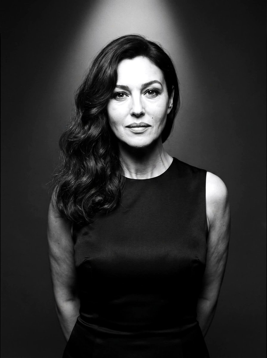 katranua's tweet photo. Monica Bellucci 🥰 https://t.co/R6bNyhqPmu