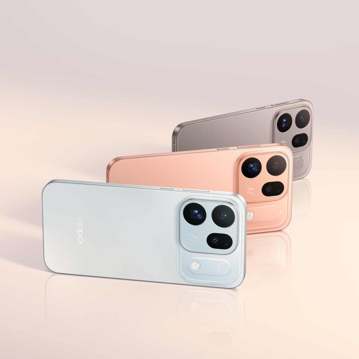 PeteLau's tweet photo. Sublime design across the lineup. Which one's catching your eye? 

#OPPOFindX10Series https://t.co/1wAKKKi0YN