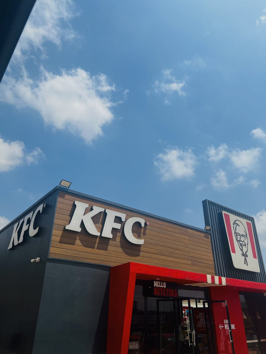 phantabae's tweet photo. Flu had nothing on me. Out here ready for Busiika 🥁🥁

#KFCBusiikaAdventure
#IAmStreetwise https://t.co/o3mlRkma55