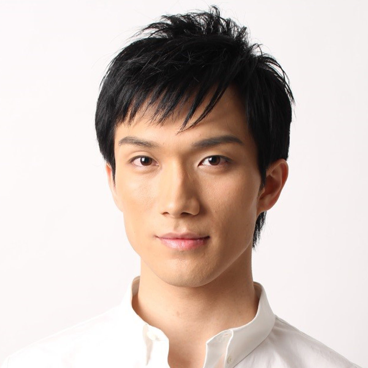 dolcestarnews's tweet photo. #佐々木崇 （ #ムッシュ・ボドリアール 役）
#大澤信児
本日出演解禁㊗️
ミュージカル「さよならソルシエ」
2026年12月4日（金）～12月13日（日）
こくみん共済 coop ホール／スペース・ゼロ
https://t.co/FKww21dPZz

★非売品ソロブロマイド（当日会場にてお渡し）つき佐々木崇オフィシャルFC先行実施‼️
受付期間：2026年10月23日(金)18:00～10月27日(火)23:59
詳細は各FCにてご確認ください‼️

新規ご入会はこちら💁‍♀️
公式FC『vivre』
https://t.co/QGLdL0QcR9

公式ファンコミュニティ『Vivre lien』
https://t.co/woMdf5Q7dF

#さよならソルシエ 
#佐々木崇vivre