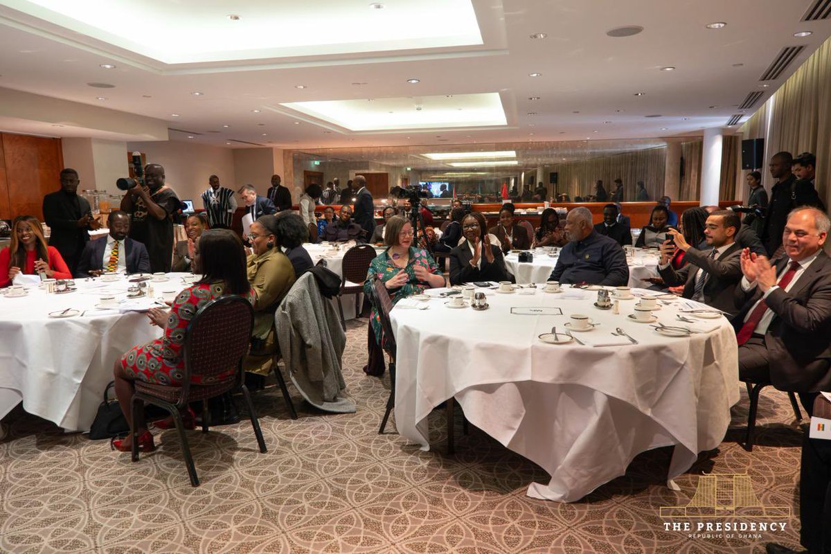 GTV_Ghana's tweet photo. In pictures:

President John Mahama on Thursday held a meeting in London with a cross-party group of UK parliamentarians to discuss key issues, including trade, debt reform and reparatory justice.

The meeting brought together members of the United Kingdom Parliament and peers of the House of Lords from different political backgrounds.

#gbcnews