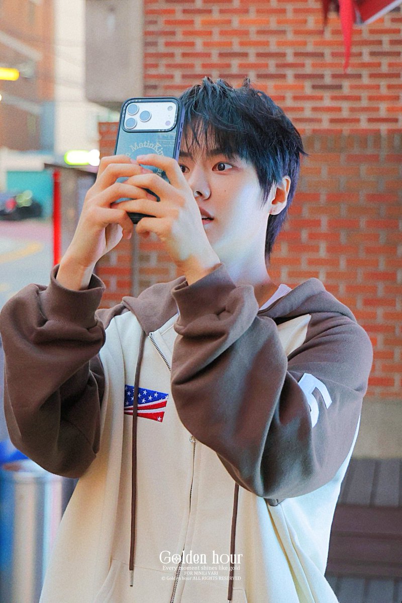 0903_varitime's tweet photo. 261023 pre
하늘이 예뻐서 🤳
#나인아이 #베리 #써니텐 #NINEi https://t.co/GgM2wD6342