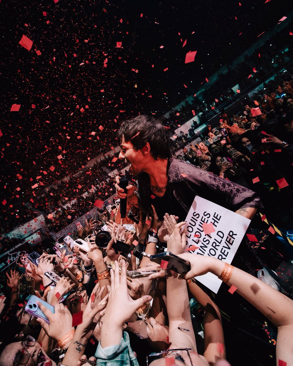 livenationph's tweet photo. The show may be over, but the concert hangover is REAL🥹

Relive the unforgettable moments from our special night with Louis Tomlinson in Manila! 🫶🏻🥰

What was your most memorable moment from the show?✨

#LouisTomlinsonInManila https://t.co/iWrZmcfDRO