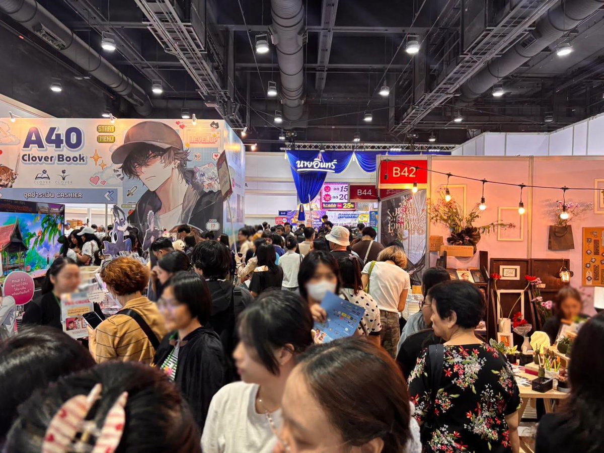 js100radio's tweet photo. ศูนย์ฯ สิริกิติ์  วันแรก งานมหกรรมหนังสือระดับชาติ ครั้งที่ 31  ใครจะมาเช็กเส้นทางด��� ๆ รถติดมาก ส่วนใครจะนั่งรถไฟฟ้ามา MRT ศูนย์ฯ สิริกิติ์ ทางออก 3

Cr.ชีวิตติดรถไฟฟ้า https://t.co/LWxg7GXUfH