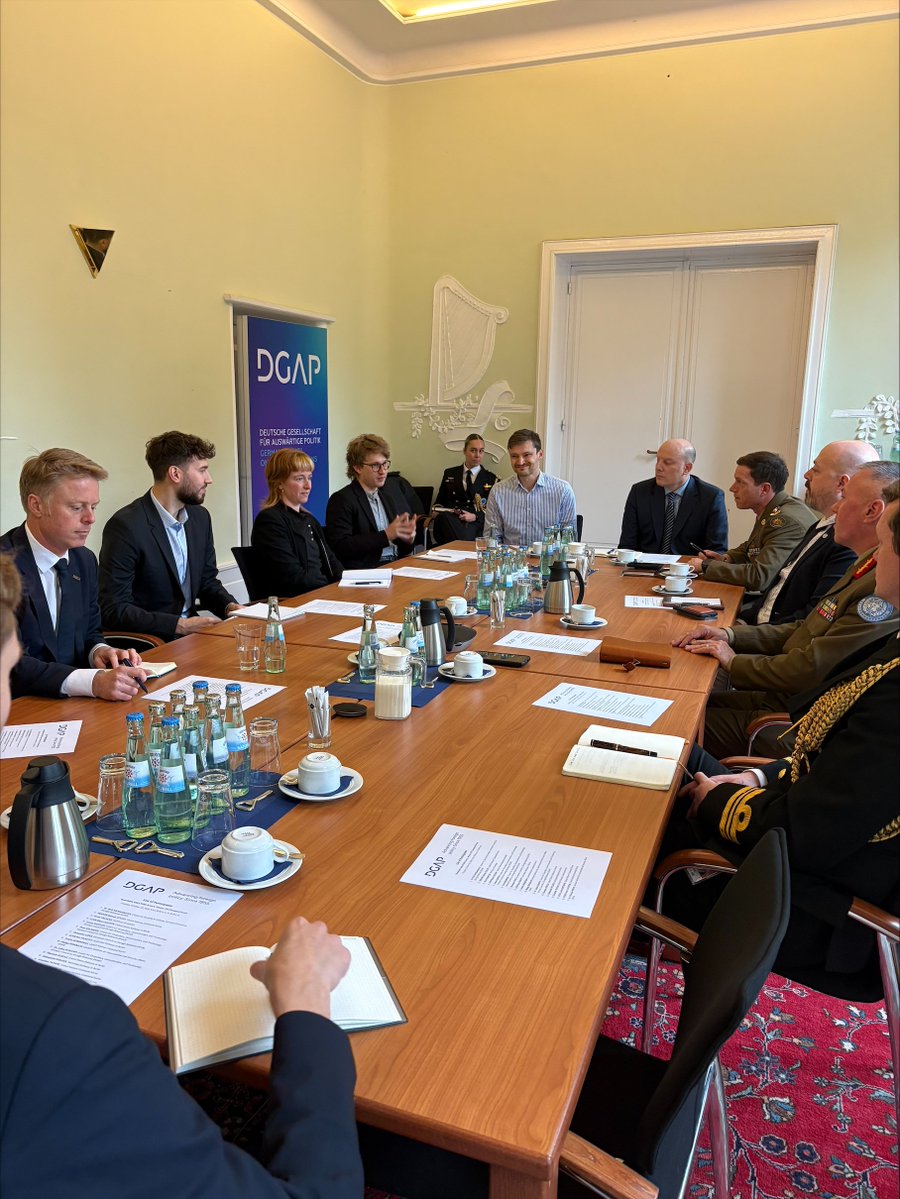 UN_Command's tweet photo. In Berlin, UNC DCOM LTGEN Scott Winter joined @dgapev, European Council on Foreign Relations, the German Institute for International and Security Affairs, and industry representatives, to discuss Indo-Pac security, DPRK-Russia cooperation &amp; UNC’s role in regional deterrence. https://t.co/F0QoiDWjnT