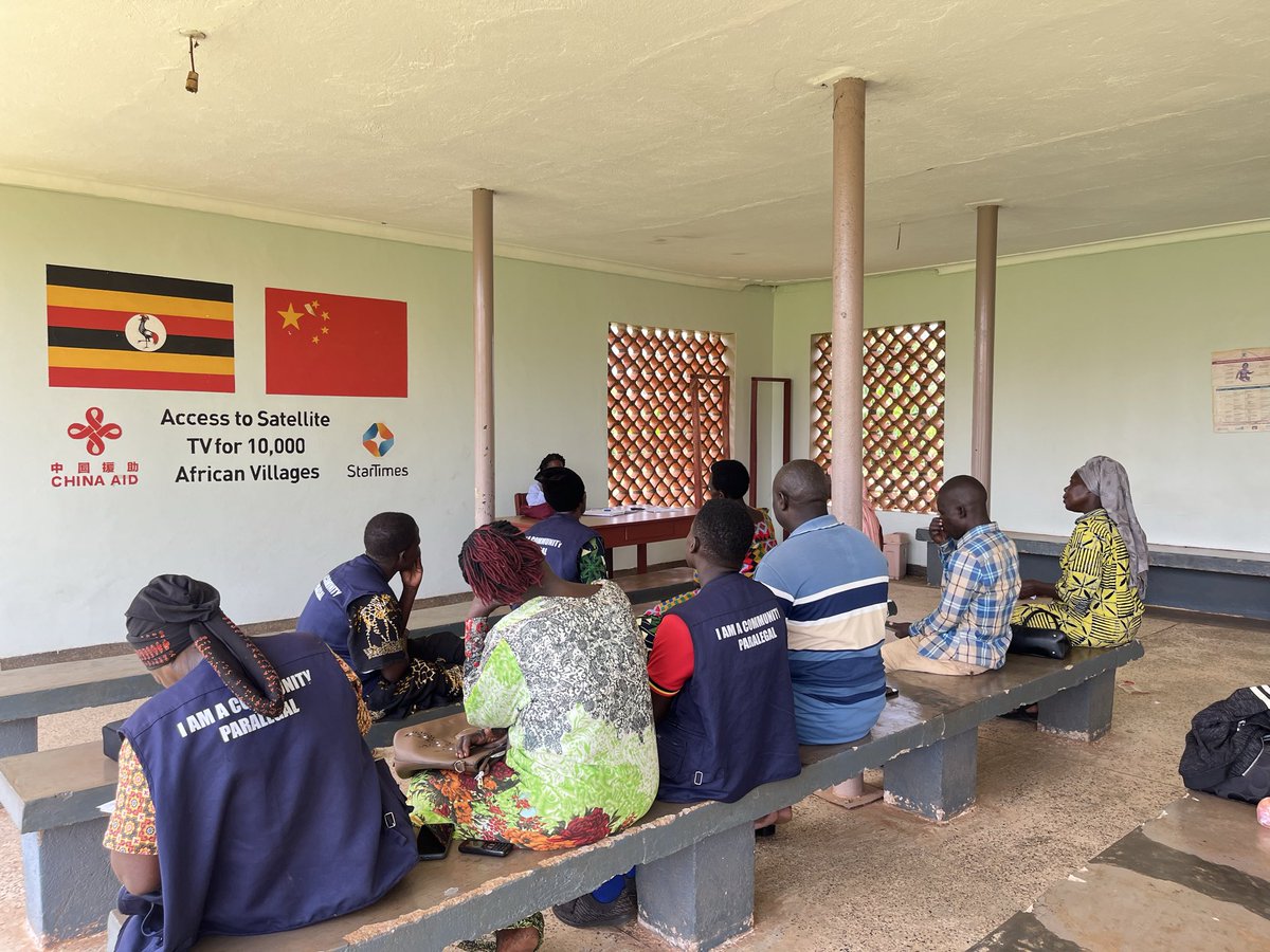 UHSNET's tweet photo. The review meeting with Kayunga paralegals provided an opportunity to assess progress, share experiences, and discuss challenges encountered in their work. The discussions also focused on strengthening ongoing efforts to support communities in accessing justice and https://t.co/V3WwYD1iFQ