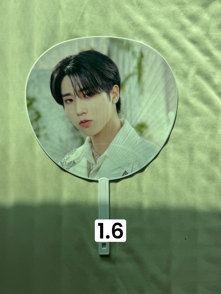ferret_land's tweet photo. 스트레이키즈 스키즈 엠디 포카 양도 일본 엠디 포토카드 팝업 stray kids skz wts merch MD photo cards pop up japanese merch 

more merch in profile 
eng ✔️

방찬 리노 창빈 현진 한 한지성 필릭스 승민 정인 아이엔 bangchan leeknow changbin hyunjin han hanjisung felix seungmin jeongin https://t.co/isvLHxXNQM