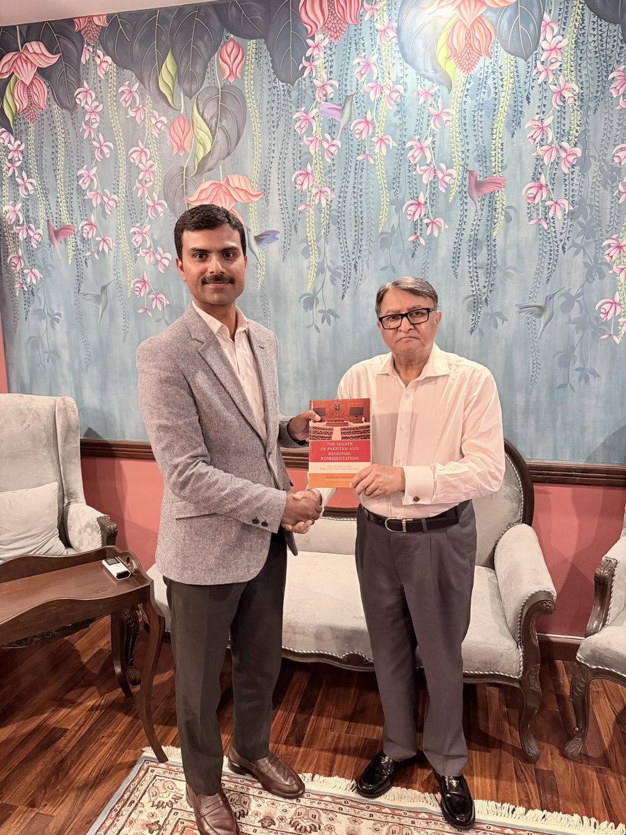 sarmadaali1's tweet photo. @DilawarSaidhen Thank you for presenting me a copy of your work on the Senate of Pakistan. A very well researched and much needed book. https://t.co/4HdHY18cPW