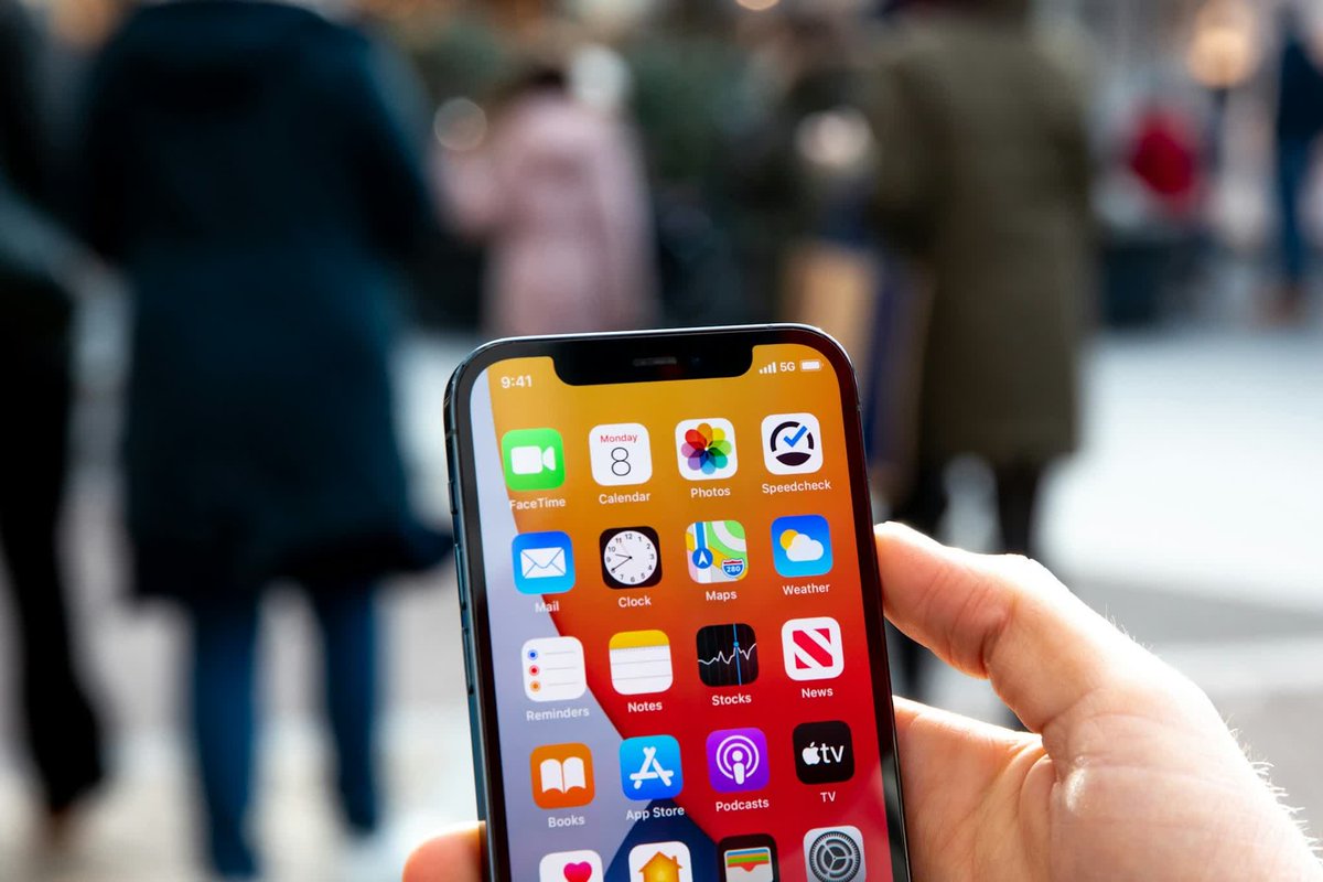 01net's tweet photo. ⚠️ 📱 6600+ sites touchés par une cyberattaque invisible qui vise les iPhones ! Vous n'avez pas besoin de cliquer sur quoi que ce soit pour vous faire pirater !   ➡️ https://t.co/tI2kwX0kRn https://t.co/QDSidUcKF8