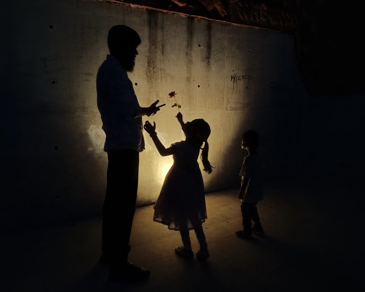 Xiaomi's tweet photo. Every face carries a story, and every encounter adds another layer to the bigger picture. As different lives cross paths, unexpected connections emerge, weaving together the world we share.

The winning photographs from Xiaomi Imagery Awards 2025 remind us how much a single frame can reveal beyond what first meets the eye.

With Xiaomi and Leica continuing to explore the art of photography together, there are always more stories to tell.

📸Paik Htwe Kyaw, Coolpartha, Edwardkot, Bijoy Krishna Paul