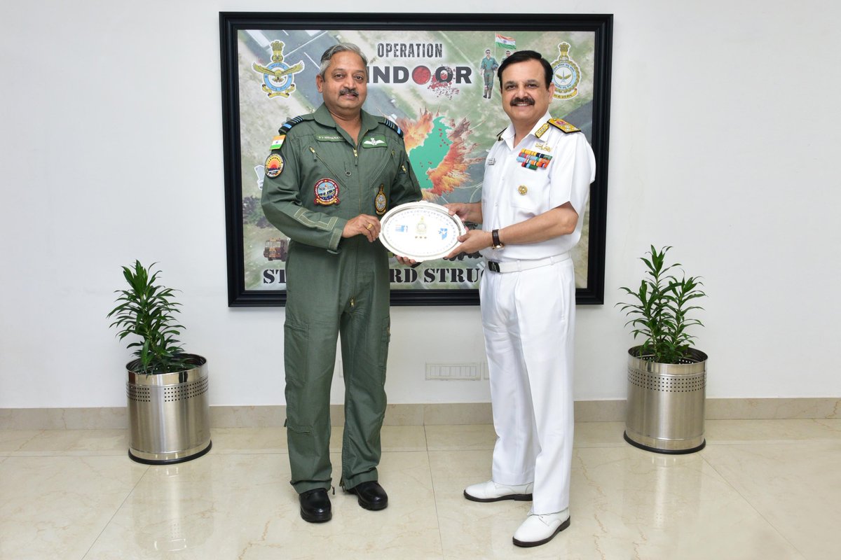 SWAC_IAF's tweet photo. VAdm Sanjay Vatsayan, FOC-in-C, Western Naval Command called on Air Mshl PV Shivanand, AOC-in-C, SWAC at HQ SWAC, Gandhinagar. 
The interaction underscored the importance of strengthening jointness, enhancing operational synergy and collective commitment towards achieving shared national security objectives and maintaining a high level of operational preparedness.

#IndianNavy #IAF #Jointness
#TriServiceSynergy

@DefenceMinIndia
@SpokespersonMoD
@HQ_IDS_India
@IndiannavyMedia
@IAF_MCC
@IN_WNC
