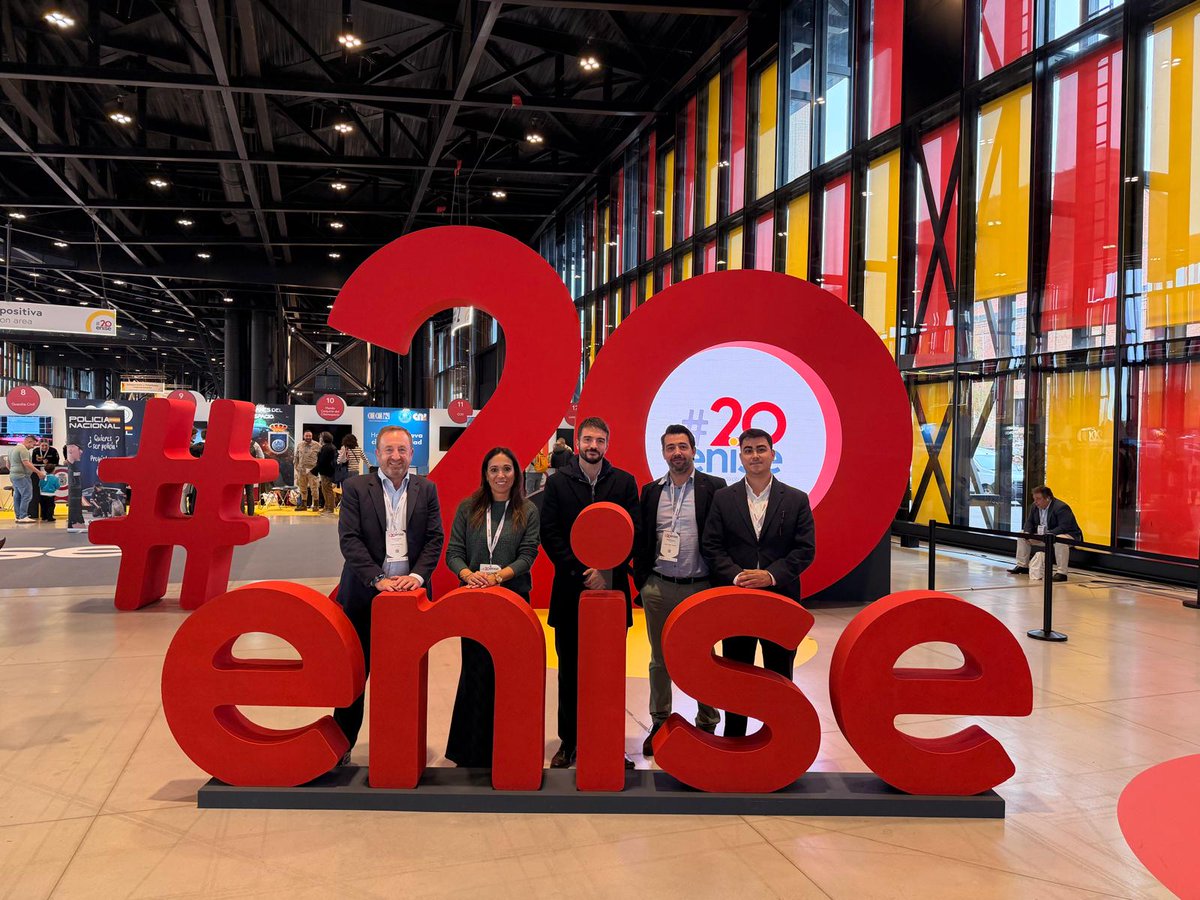 asac_ti's tweet photo. 📍 Último día de #ENISE2026. Juanma Rodríguez, CISO de ASAC, compartió una idea clave: el cumplimiento no es solo una auditoría, es parte de la arquitectura del #Cloud. Seguimos en el stand 81 hablando de #ciberseguridad. ¡Te esperamos!
#20ENISE #CumplimientoNormativo https://t.co/7YncFURnWl