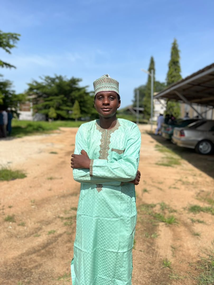 m0hd_alamin's tweet photo. Is it true that I look like Dangote?

TGIF🦅🤍 https://t.co/KG4zWd9hlO