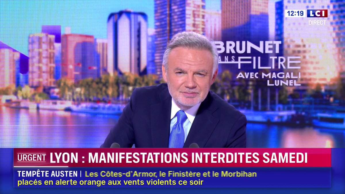 TF1Pro's tweet photo. #Audiences @LCI - Jeudi 22 octobre 2026

🥇LEADER chaîne info pour « Brunet sans filtre » (12h-14h30)

📌 314 000 Tvsp
🔝Pic à 430 000 Tvsp
✅ 3,7% de PdA 4+ https://t.co/ESHmBR4rty