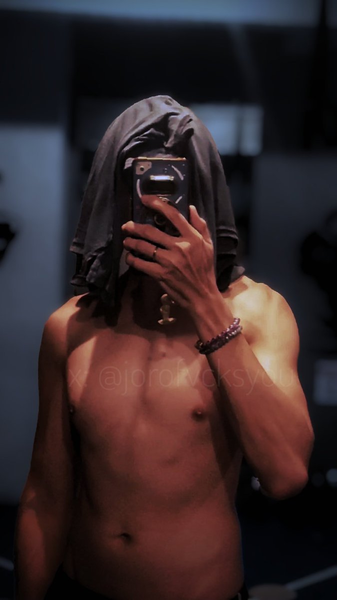 jorofvcksyou's tweet photo. Twink or twunk? https://t.co/Wfc8YkbqAR