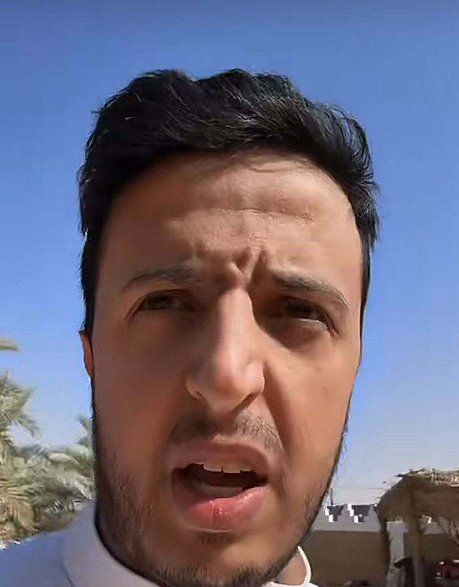 isp6r's tweet photo. الستريمر مستحيل يبثون صبح الجمعة او ليلة الجمعة

الاوجي وهو ماخذك معه للصلاة : https://t.co/AAnZA7vAAE