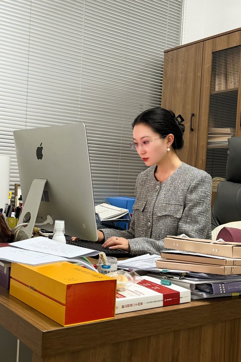 Liulv0's tweet photo. 情绪稳定了 智商才有上场的机会 #女律师 #女性智慧 #独立女性 #谋略思维 https://t.co/3i8y8ILAsv