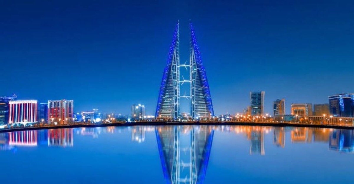 ec__om's tweet photo. تطور الاقتصاد البحريني 

2010 : 26 مليار دولار

2015: 32 مليار دولار

2020: 35 مليار دولار 

2026: 46 مليار دولار https://t.co/T2DLM8p05s