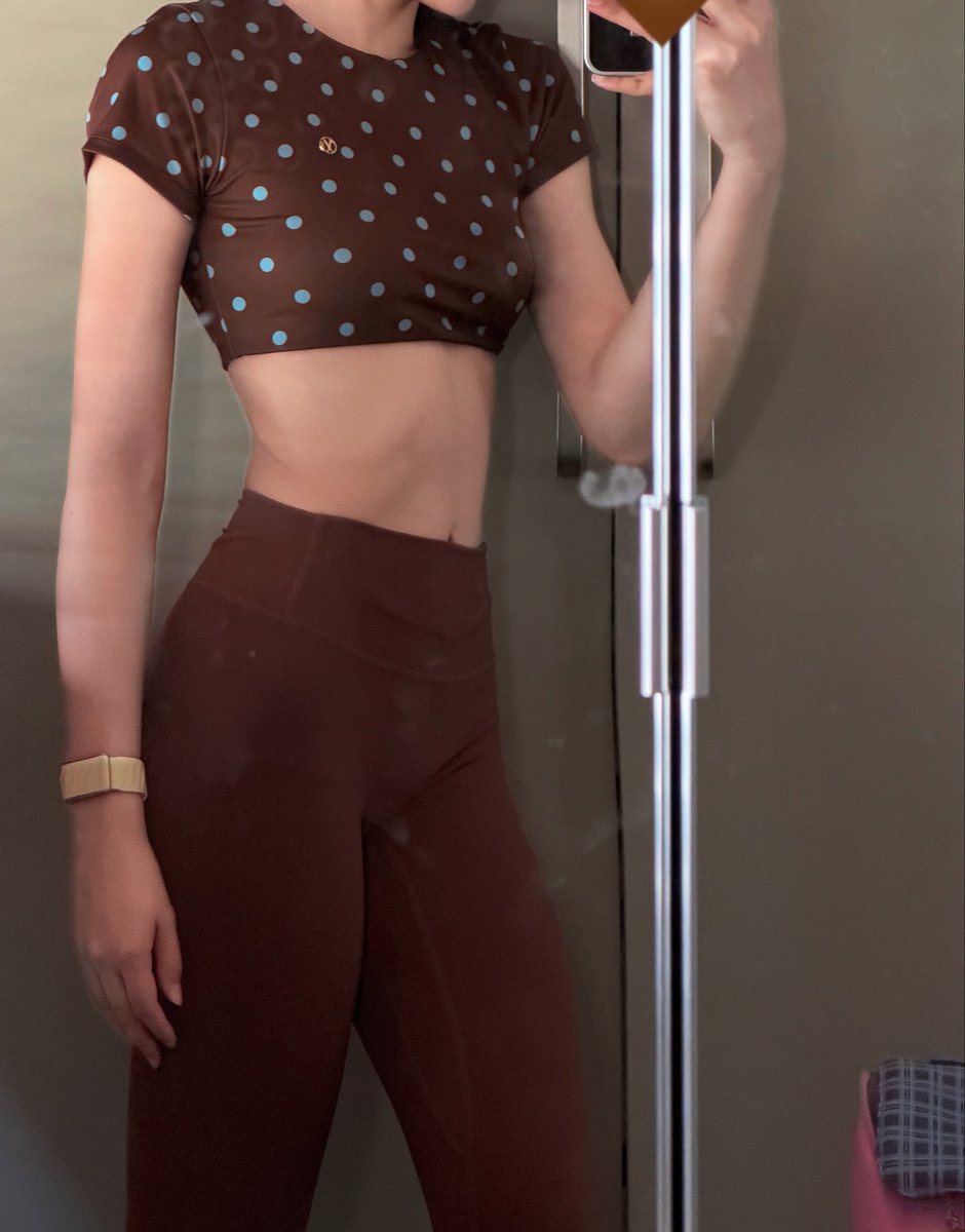 sonyasarann's tweet photo. outfit of the day 🥹🤎 https://t.co/gtYHegUDJA