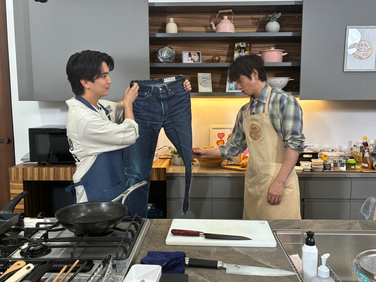 mikittydining's tweet photo. 10/24(土)11:00〜放送
#ミキティダイニング 

今回のゲストは…
Aぇ! group 正門良規さん！

料理男子！正門さんとレバニラ炒め作り！
正門さん特製簡単おつまみも！

放送をお楽しみに！ https://t.co/q9R0AOx364