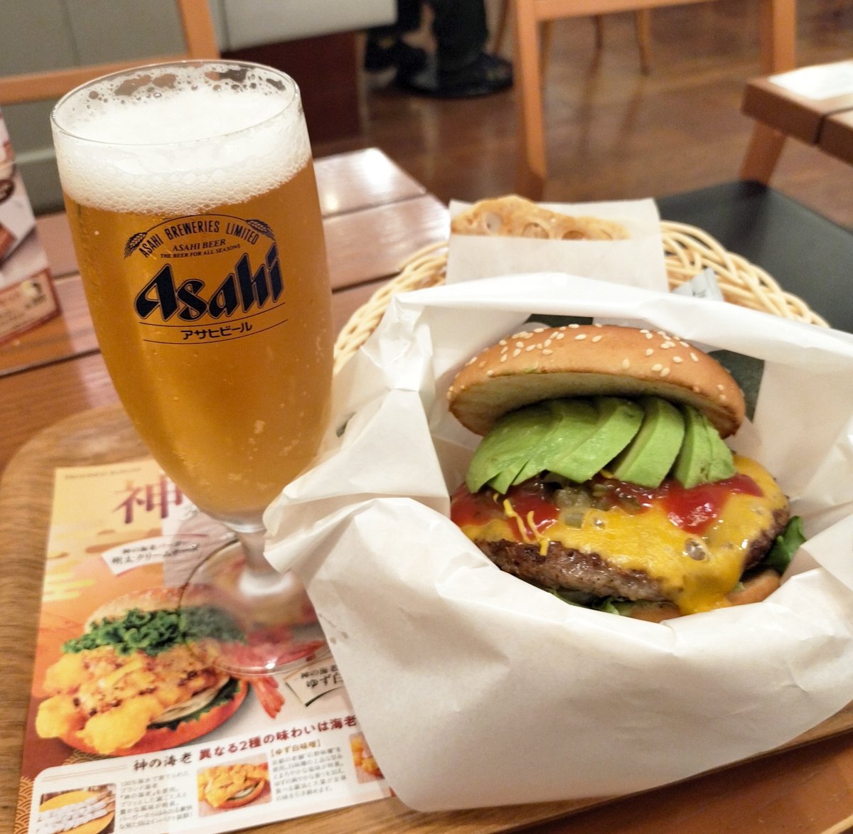 buri_bijou's tweet photo. 今週もおつかれさまでした✨️🍺 https://t.co/QhgDXV2yfG